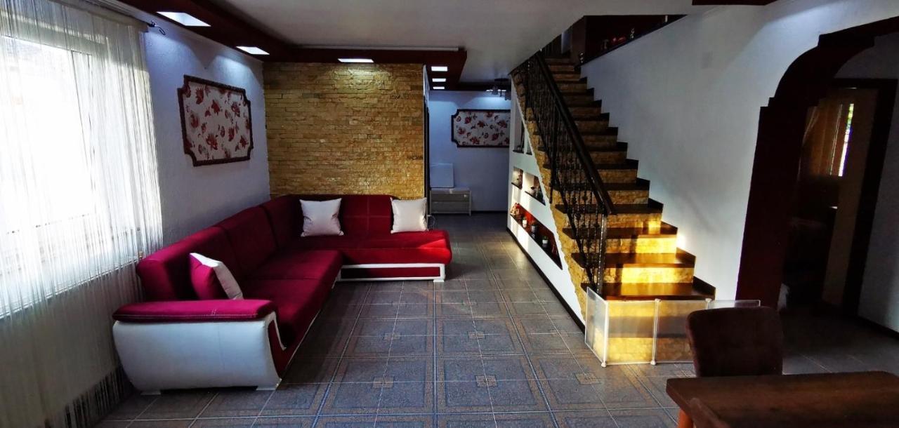 Casa De Vacanta Dalia Si Crina Babadag 外观 照片