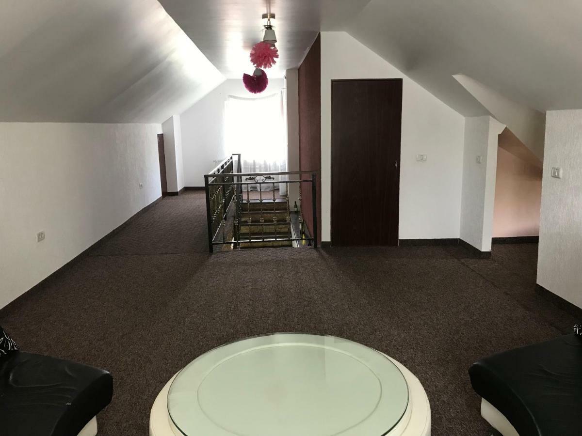 Casa De Vacanta Dalia Si Crina Babadag 外观 照片